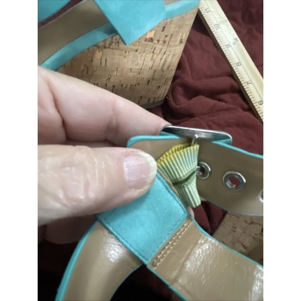 Marc Fisher LTD Cacie‎ Turquoise Suede Platform Sandal Buckle Women Sz 6.5 M Fun